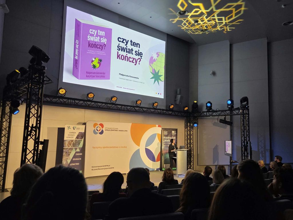 3d93345e 7271 4481 aa98 17b099c9091b 1024x768 Czas – start! Rozpoczęliśmy konferencję Stowarzyszenia Społeczeństwo i Nauka SPIN 2026 pod hasłem „Nauka dla wszystkich?”